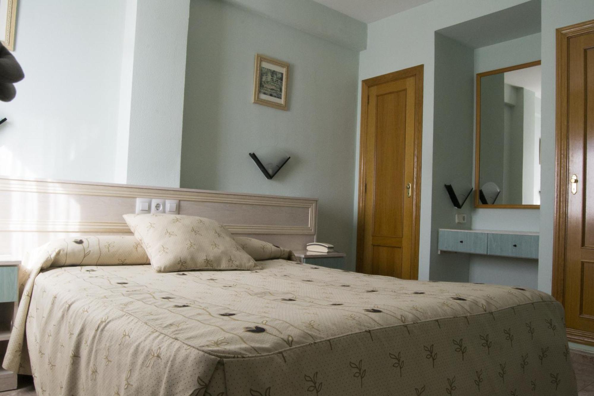 Hotel Rausan Alfajarín Room photo
