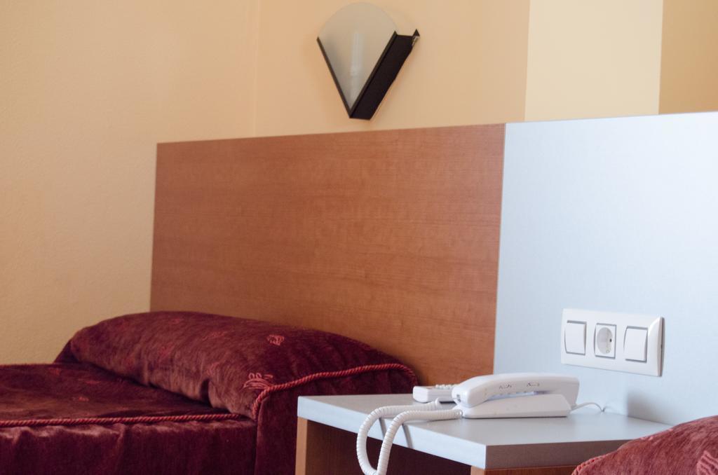 Hotel Rausan Alfajarín Room photo